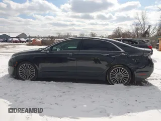 2013 Lincoln MKZ with VIN 3LN6L2JKXDR809858, listed as a IAAI auction lot 41517344 with 204,470 mi miles. Bid and sale history available at carsss.com. Image 14.