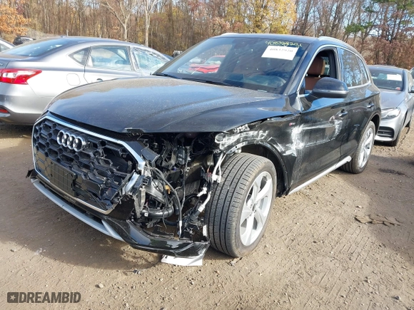 2024 Audi Q5 S line Premium Plus with VIN WA1EAAFY4R2137184, listed as a IAAI auction lot 40832920 with 1,426 mi miles. Bid and sale history available at carsss.com. Image 18.