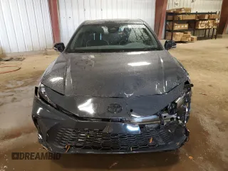 2025 Toyota Camry LE z VIN 4T1DBADK2SU527722, wystawiony jako Copart lot #53717815 z przebiegiem 1 442 mil mil oraz Nie do naprawy • Non repairable. Historia ofert i sprzedaży dostępna na DreamBid. Obrazek 5.