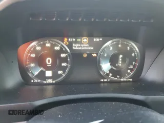 2016 Volvo XC90 Momentum with VIN YV4102XK4G1081934, listed as a Copart auction lot 82161364 with 74,450 mi miles and Salvage Title. Bid and sale history available at carsss.com. Image 9.