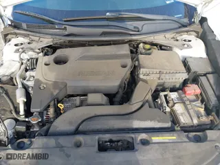 2017 Nissan Altima 2.5 SR with VIN 1N4AL3AP4HC231332, listed as a IAAI auction lot 41966946 with 151,015 mi miles. Bid and sale history available at carsss.com. Image 10.