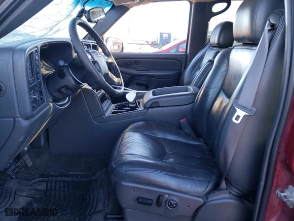 2004 Chevrolet Silverado 1500 Crew Cab LT with VIN 2GCEK13T841376385, listed as a Copart auction lot 84483164 with 196,543 mi miles and Salvage Title. Bid and sale history available at carsss.com. Image 7.