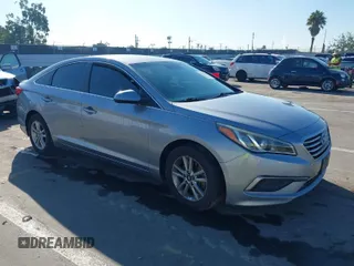 2017 Hyundai Sonata SE with VIN 5NPE24AF3HH564783, listed as a IAAI auction lot 41744125 with Not Provided miles. Bid and sale history available at carsss.com. Image 1.