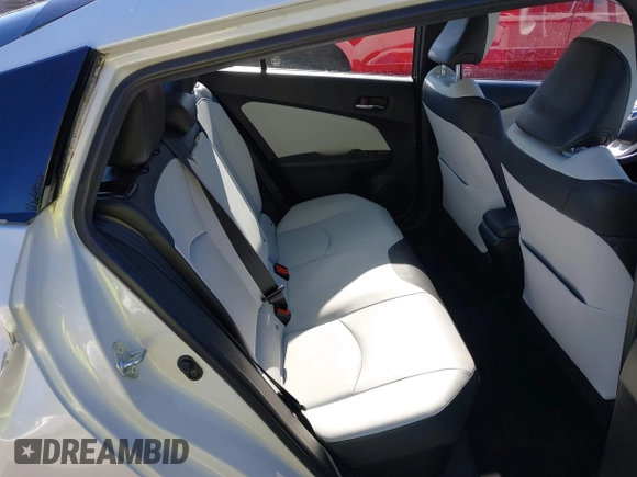 2017 Toyota Prius Two z VIN JTDKARFU1H3033538, wystawiony jako IAAI lot #42362770 z przebiegiem 74 671 mil mil oraz . Historia ofert i sprzedaży dostępna na DreamBid. Obrazek 8.