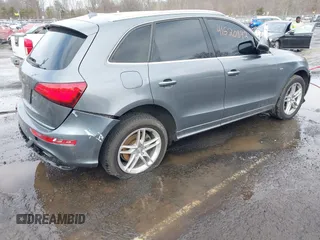 2016 Audi Q5 Premium Plus z VIN WA1D7AFP9GA112477, wystawiony jako IAAI lot #41520842 z przebiegiem 132 497 mil mil oraz . Historia ofert i sprzedaży dostępna na DreamBid. Obrazek 4.