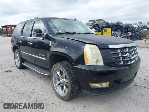 2008 Cadillac Escalade with VIN 1GYEC63888R129574, listed as a IAAI auction lot 41597502 with 274,518 mi miles. Bid and sale history available at carsss.com. Image 1.
