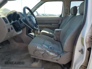2004 Nissan Frontier XE z VIN 1N6ED27T44C450726, wystawiony jako Copart lot #57004045 z przebiegiem 151 638 mil mil oraz Szkoda całkowita • Salvage title. Historia ofert i sprzedaży dostępna na DreamBid. Obrazek 7.