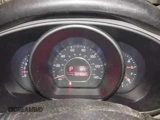 2015 Kia Soul with VIN KNDJN2A20F7779272, listed as a IAAI auction lot 41901719 with 204,682 mi miles. Bid and sale history available at carsss.com. Image 7.