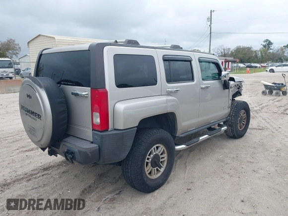 2006 Hummer H3 with VIN 5GTDN136668119733, listed as a IAAI auction lot 41569647 with 292,021 mi miles. Bid and sale history available at carsss.com. Image 4.