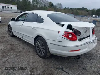 2010 Volkswagen CC Sport with VIN WVWML7AN5AE505256, listed as a IAAI auction lot 41870530 with 173,336 mi miles. Bid and sale history available at carsss.com. Image 3.