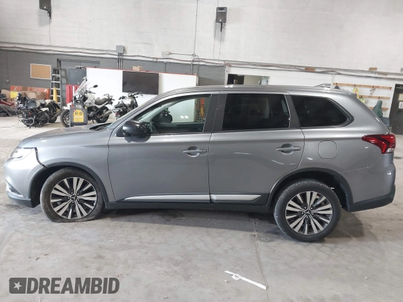 2020 Mitsubishi Outlander ES с VIN JA4AZ3A35LZ021571, выставлен на аукционе IAAI как лот 42523117 с пробегом 93 856 миль миль и . История ставок и продаж доступна на DreamBid. Изображение 14.