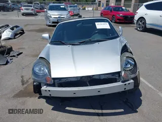2000 Toyota MR2 z VIN JTDFR3207Y0019297, wystawiony jako IAAI lot #42363059 z przebiegiem 80 260 mil mil oraz . Historia ofert i sprzedaży dostępna na DreamBid. Obrazek 13.
