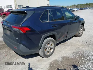 2021 Toyota RAV4 XLE with VIN JTMW1RFV9MD070870, listed as a IAAI auction lot 41719312 with 576,675 mi miles. Bid and sale history available at carsss.com. Image 4.