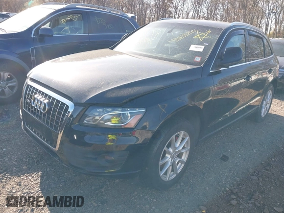2010 Audi Q5 Premium Plus z VIN WA1LKAFP4AA014040, wystawiony jako IAAI lot #42105544 z przebiegiem Nie podano mil oraz . Historia ofert i sprzedaży dostępna na DreamBid. Obrazek 2.