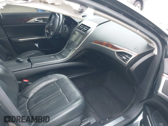 2015 Lincoln MKZ Hybrid with VIN 3LN6L2LU5FR600318, listed as a IAAI auction lot 41554230 with 179,935 mi miles. Bid and sale history available at carsss.com. Image 5.
