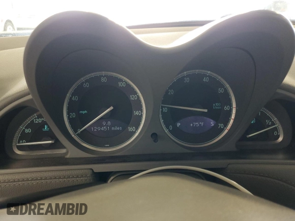 2003 Mercedes-Benz SL 500 with VIN WDBSK75F53F041507, listed as a Copart auction lot 55630925 with 129,451 mi miles and Salvage title. Bid and sale history available at DreamBid. Image 9.