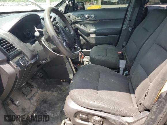 2017 Ford Police Interceptor Utility с VIN 1FM5K8AT2HGD93067, выставлен на аукционе Copart как лот 58985415 с пробегом 176 979 миль миль и Списание • Salvage title. История ставок и продаж доступна на DreamBid. Изображение 7.