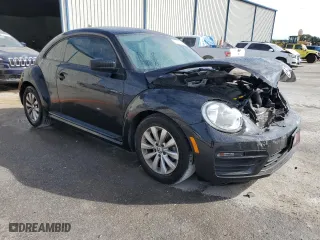 2017 Volkswagen Beetle 1.8T Fleet with VIN 3VWF17AT7HM624649, listed as a Copart auction lot 81556324 with 71,599 mi miles and Salvage Title. Bid and sale history available at carsss.com. Image 4.