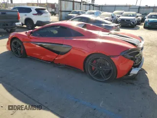 2019 McLaren 570S z VIN SBM13FAA3KW006503, wystawiony jako Copart lot #84487784 z przebiegiem Nie podano mil oraz Szkody całkowita. Historia ofert i sprzedaży dostępna na DreamBid. Obrazek 2.