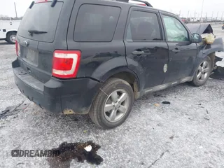 2011 Ford Escape XLT with VIN 1FMCU0D71BKA19572, listed as a IAAI auction lot 41226720 with 1 mi miles. Bid and sale history available at carsss.com. Image 4.