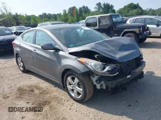 2013 Hyundai Elantra GLS z VIN 5NPDH4AEXDH419235, wystawiony jako IAAI lot #42415922 z przebiegiem 109 046 mil mil oraz . Historia ofert i sprzedaży dostępna na DreamBid. Obrazek 1.