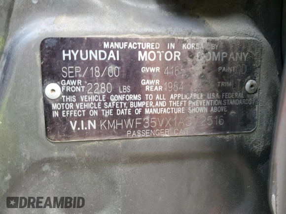 2001 Hyundai Sonata GLS with VIN KMHWF35VX1A372516, listed as a Copart auction lot 76357494 with 170,642 mi miles and Salvage Title. Bid and sale history available at carsss.com. Image 12.