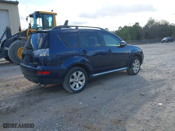 2011 Mitsubishi Outlander SE with VIN JA4AS3AW9BU017176, listed as a IAAI auction lot 41225424 with 188,497 mi miles. Bid and sale history available at carsss.com. Image 4.
