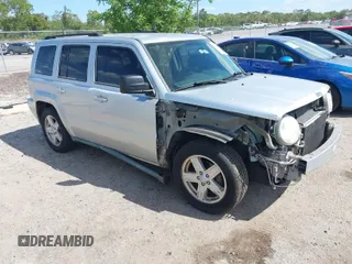 2010 Jeep Patriot Sport with VIN 1J4NT2GB9AD573323, listed as a IAAI auction lot 41966758 with 137,373 mi miles. Bid and sale history available at carsss.com. Image 1.