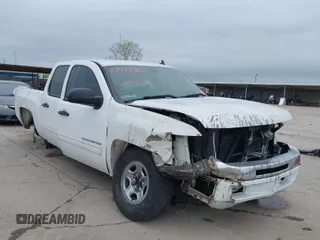 2009 Chevrolet Silverado 1500 LT with VIN 3GCEC23019G109676, listed as a IAAI auction lot 41947720 with 224,517 mi miles. Bid and sale history available at carsss.com. Image 1.