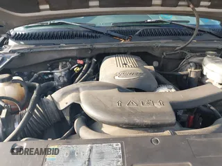 2003 GMC Yukon SLT with VIN 1GKEC13Z43R163266, listed as a IAAI auction lot 41540592 with 173,804 mi miles. Bid and sale history available at carsss.com. Image 10.