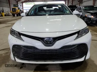 2020 Toyota Camry LE with VIN 4T1C11AK1LU878853, listed as a Copart auction lot 51052405 with 143,380 mi miles and Salvage Title. Bid and sale history available at carsss.com. Image 5.