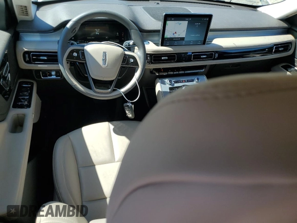 2023 Lincoln Aviator Standard z VIN 5LM5J6XC0PGL00380, wystawiony jako Copart lot #55167045 z przebiegiem 68 083 mil mil oraz Szkoda całkowita • Salvage title. Historia ofert i sprzedaży dostępna na DreamBid. Obrazek 8.