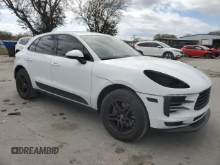 2019 Porsche Macan with VIN WP1AA2A51KLB05881, listed as a Copart auction lot 45743885 with 54,143 mi miles and Salvage title. Bid and sale history available at DreamBid. Image 4.