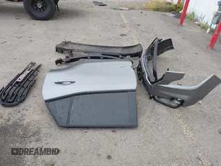 2023 GMC Terrain SLE z VIN 3GKALTEG8PL208986, wystawiony jako IAAI lot #40679682 z przebiegiem 11 023 mil mil oraz . Historia ofert i sprzedaży dostępna na DreamBid. Obrazek 11.