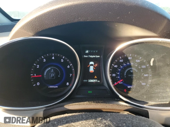 2014 Hyundai Santa Fe z VIN 5XYZUDLB1EG220961, wystawiony jako Copart lot #49885335 z przebiegiem 108 097 mil mil oraz Szkoda całkowita • Salvage title. Historia ofert i sprzedaży dostępna na DreamBid. Obrazek 9.