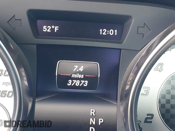 2015 Mercedes-Benz SLK-Class SLK 250 with VIN WDDPK4HA8FF111565, listed as a IAAI auction lot 41091420 with 37,873 mi miles. Bid and sale history available at carsss.com. Image 7.