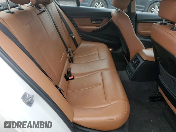 2014 BMW 3 Series 328i xDrive с VIN WBA3B5G55ENS11000, выставлен на аукционе Copart как лот 60716015 с пробегом 123 609 миль миль и Списание • Salvage title. История ставок и продаж доступна на DreamBid. Изображение 10.