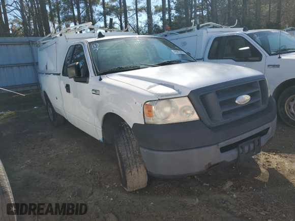 2008 Ford F-150 XL with VIN 1FTRF12288KB95002, listed as a Copart auction lot 46061675 with 125,644 mi miles and Clean Title. Bid and sale history available at carsss.com. Image 4.