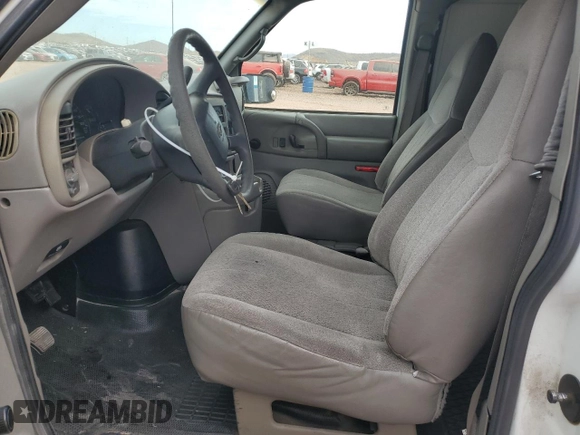 2004 Chevrolet Astro Cargo z VIN 1GCDM19X24B107752, wystawiony jako Copart lot #86927524 z przebiegiem 292 965 mil mil oraz Szkoda całkowita • Salvage title. Historia ofert i sprzedaży dostępna na DreamBid. Obrazek 7.