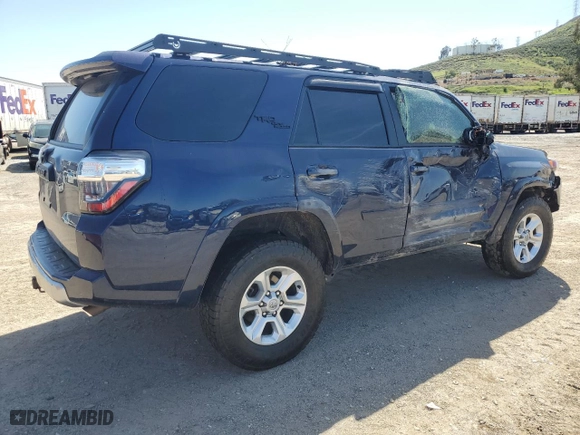 2024 Toyota 4Runner TRD Off Road with VIN JTERU5JR1R6274657, listed as a Copart auction lot 49070045 with 10,189 mi miles and Salvage Title. Bid and sale history available at carsss.com. Image 3.
