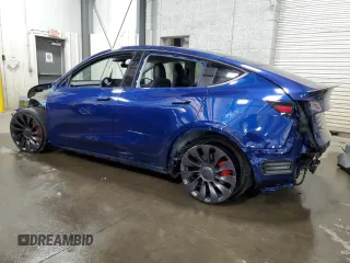 2020 Tesla Model Y Long Range with VIN 5YJYGDEF1LF035901, listed as a Copart auction lot 51004695 with 134,610 mi miles and Salvage Title. Bid and sale history available at DreamBid. Image 2.