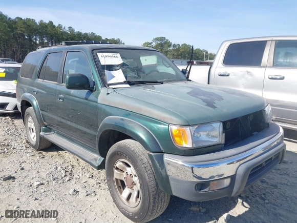 2000 Toyota 4Runner SR5 with VIN JT3HN86R6Y0305155, listed as a IAAI auction lot 41890566 with 223,502 mi miles. Bid and sale history available at carsss.com. Image 1.