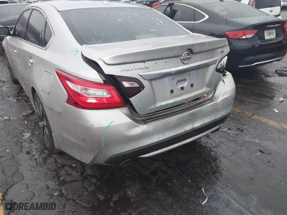 2016 Nissan Altima 2.5 SL with VIN 1N4AL3AP4GC280514, listed as a IAAI auction lot 41543329 with 154,268 mi miles. Bid and sale history available at carsss.com. Image 6.