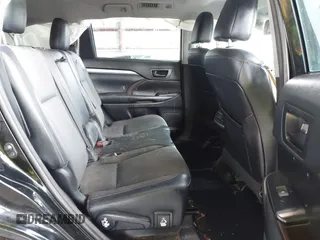 2018 Toyota Highlander LE с VIN 5TDBZRFH2JS855104, выставлен на аукционе IAAI как лот 42263950 с пробегом 51 070 миль миль и . История ставок и продаж доступна на DreamBid. Изображение 8.
