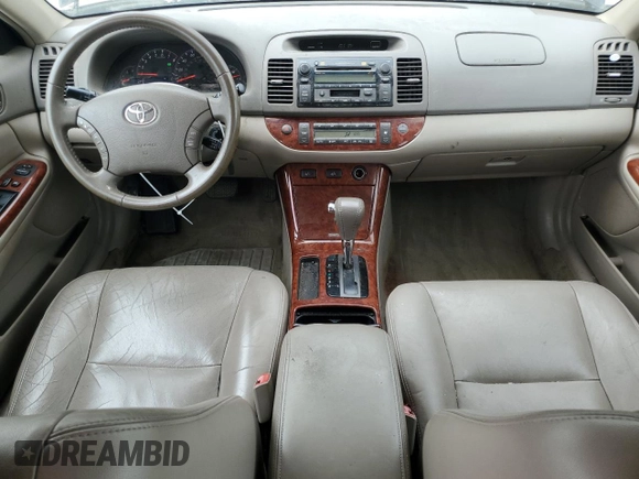 2006 Toyota Camry LE z VIN 4T1BF30K76U635823, wystawiony jako Copart lot #54246045 z przebiegiem 211 090 mil mil oraz Szkoda całkowita • Salvage title. Historia ofert i sprzedaży dostępna na DreamBid. Obrazek 8.
