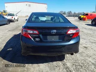 2012 Toyota Camry L with VIN 4T1BF1FK3CU198555, listed as a IAAI auction lot 41427464 with 185,054 mi miles. Bid and sale history available at carsss.com. Image 16.