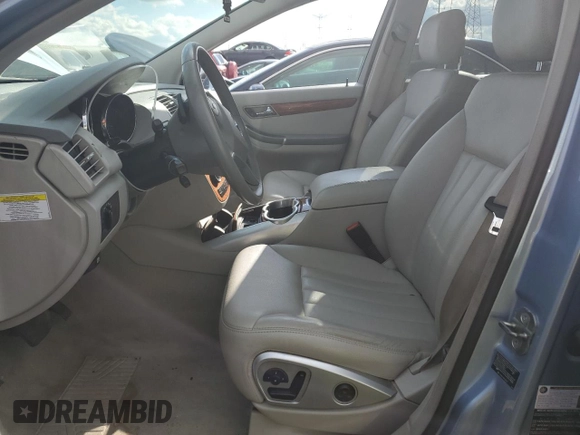 2009 Mercedes-Benz R 3.5L with VIN 4JGCB65E29A100893, listed as a Copart auction lot 46970625 with 114,118 mi miles and Salvage Title. Bid and sale history available at carsss.com. Image 7.