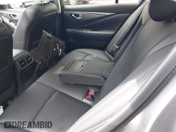 2015 Infiniti Q50 Premium with VIN JN1BV7AR8FM417774, listed as a IAAI auction lot 41909847 with 39,377 mi miles. Bid and sale history available at carsss.com. Image 8.
