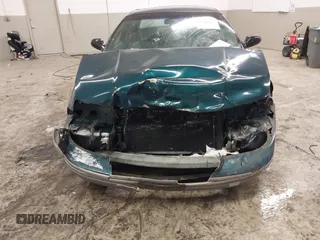 1994 Chrysler Concorde z VIN 2C3HL56F6RH335733, wystawiony jako IAAI lot #41389947 z przebiegiem 132 285 mil mil oraz . Historia ofert i sprzedaży dostępna na DreamBid. Obrazek 6.