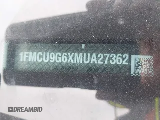 2021 Ford Escape SE z VIN 1FMCU9G6XMUA27362, wystawiony jako IAAI lot #42438771 z przebiegiem 36 040 mil mil oraz . Historia ofert i sprzedaży dostępna na DreamBid. Obrazek 9.
